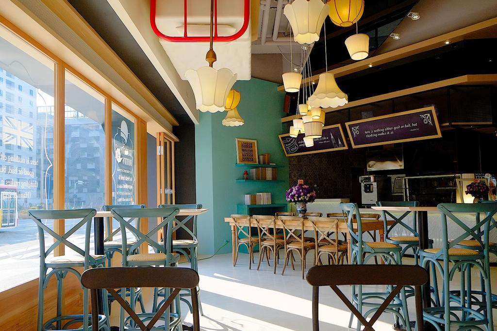 Hotel 7 Тайджун Екстериор снимка